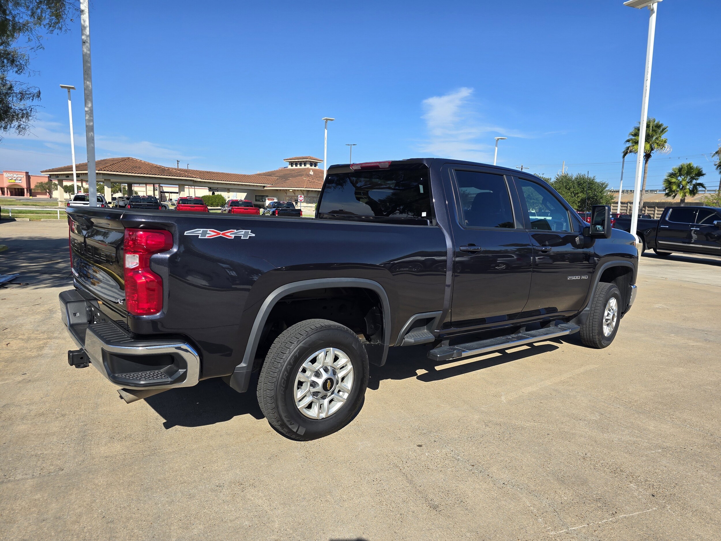 2024 Chevrolet Silverado 2500HD LT photo 3