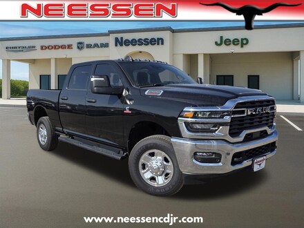 2025 Ram 2500 TRADESMAN CREW CAB 4X4 6'4 BOX Pickup