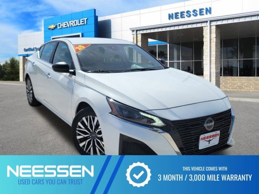 Used 2025 Nissan Altima 2.5 SV Sedan