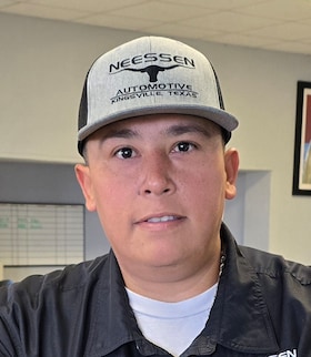 Staff member J.D Perez from ID_4fe3d54324f2