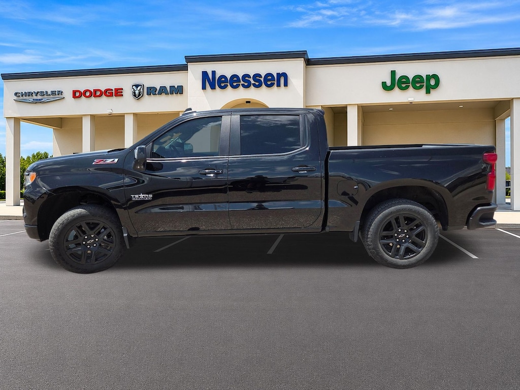 Used 2022 Chevrolet Silverado 1500 RST Truck