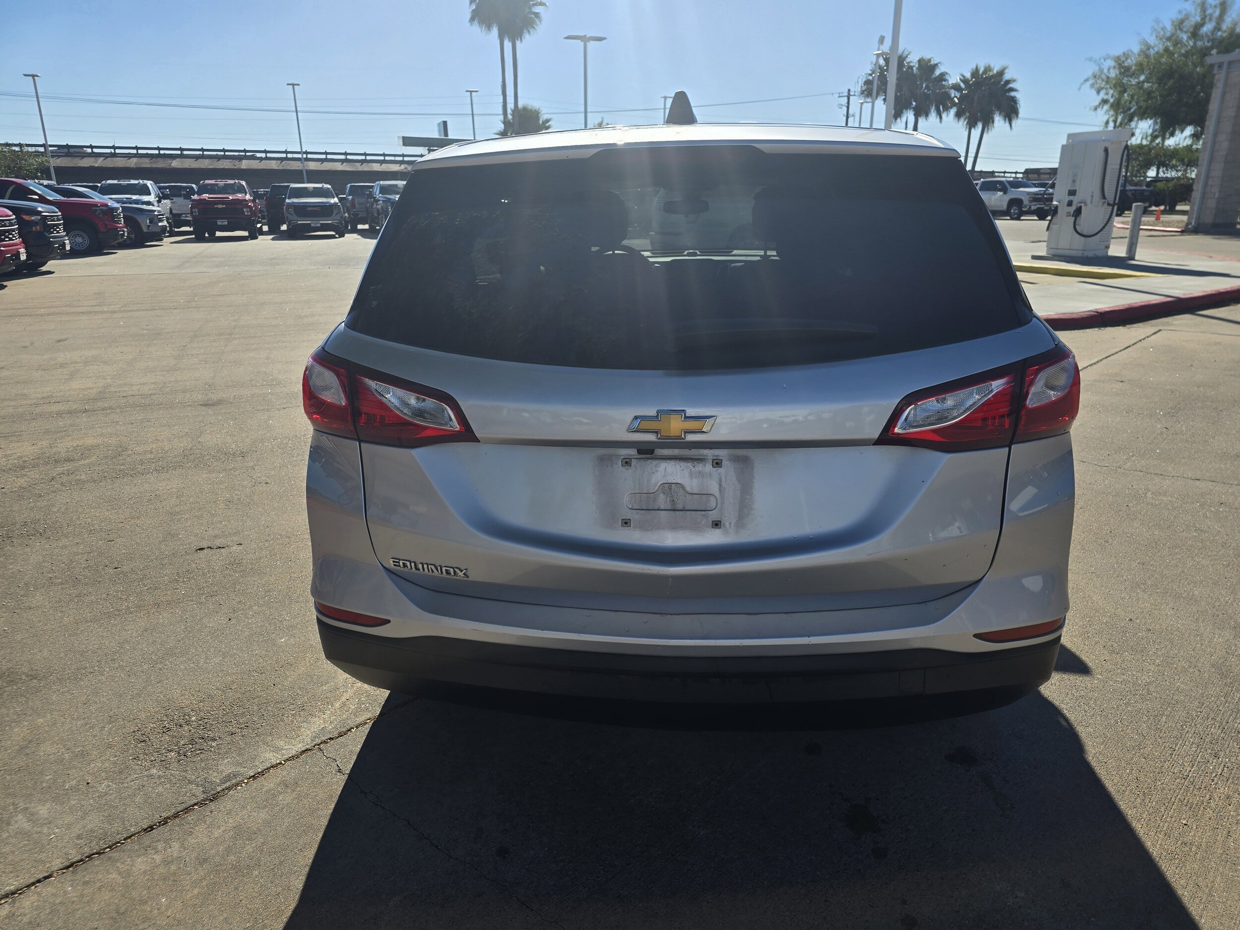 2021 Chevrolet Equinox LS photo 4