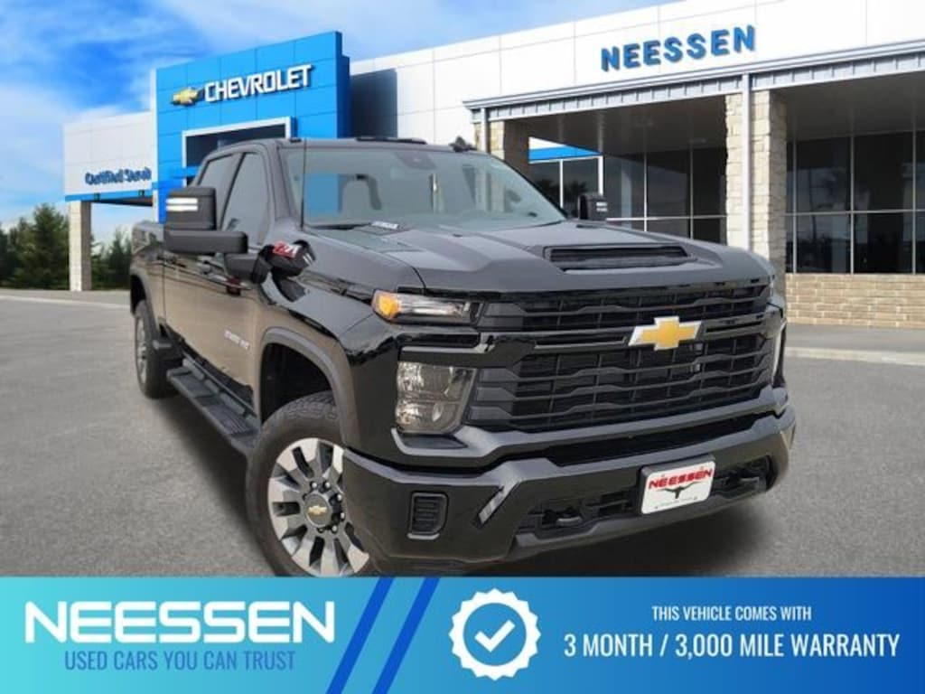 Used 2024 Chevrolet Silverado 2500HD Custom Truck