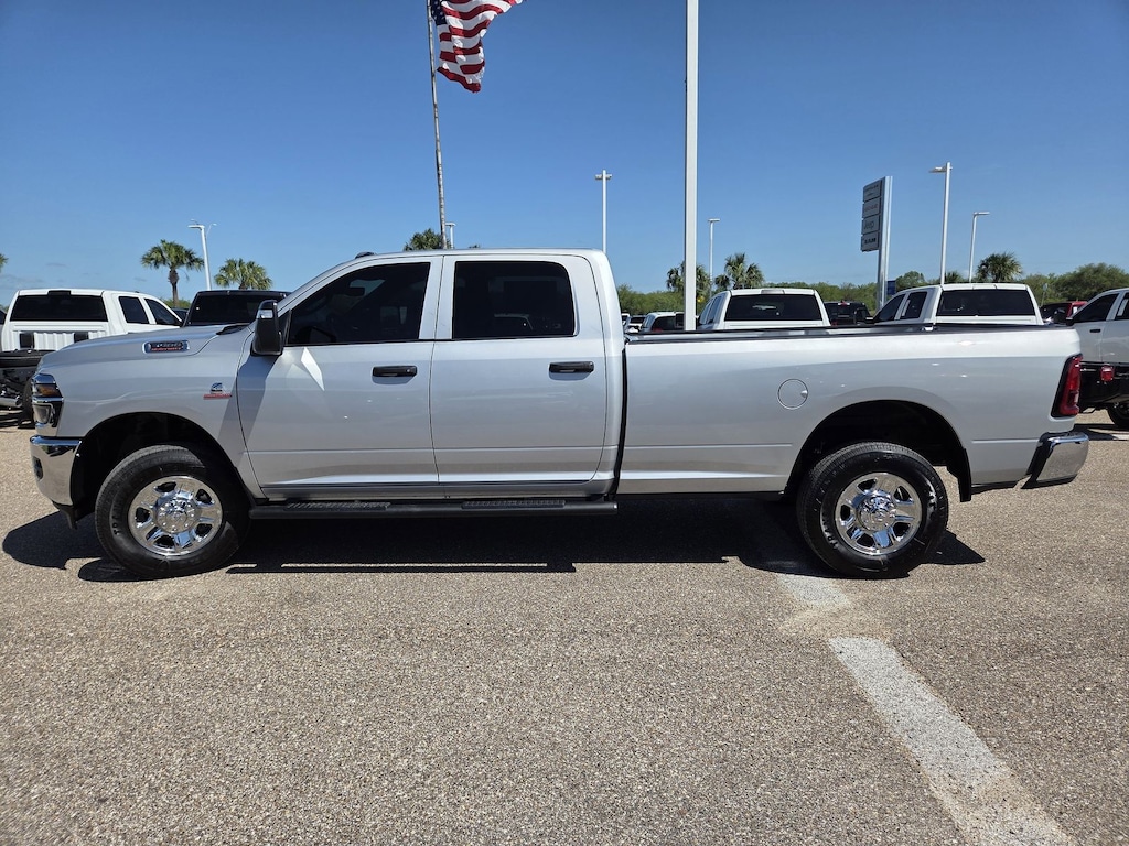 New 2026 Ram 3500 TRADESMAN CREW CAB 4X4 8' BOX Pickup