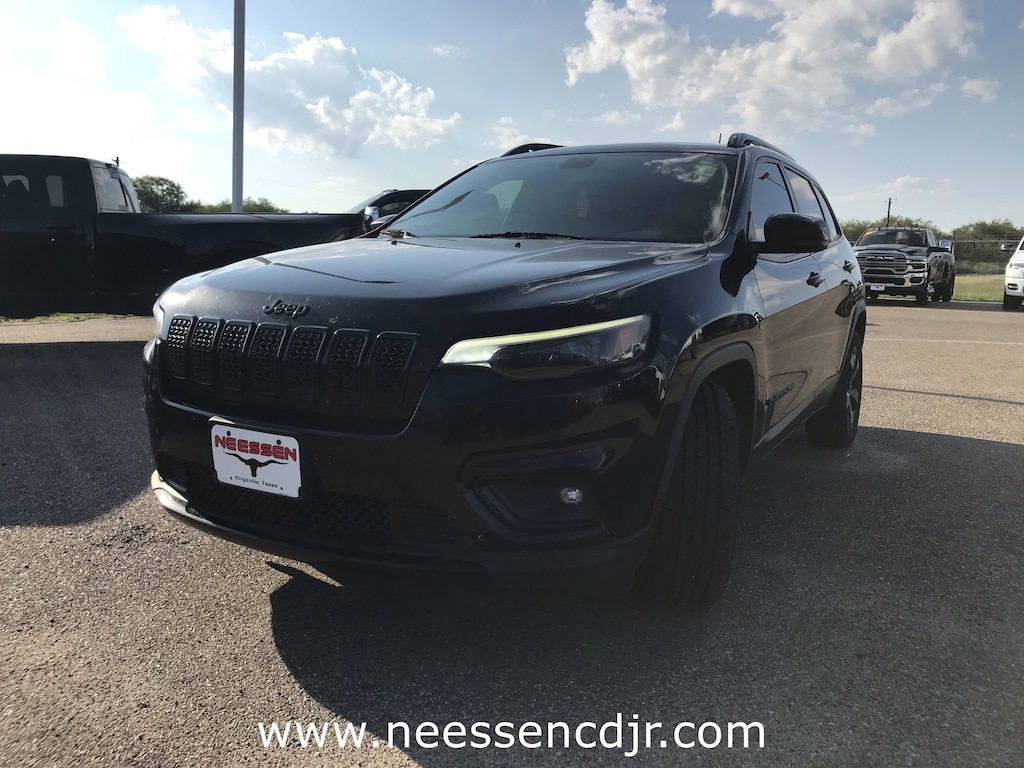 Used 2019 Jeep Cherokee Latitude Plus FWD SUV