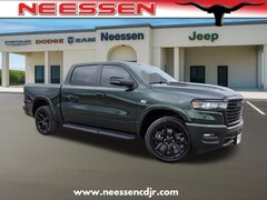 2026 Ram 1500 LARAMIE CREW CAB 4X4 5'7 BOX Pickup