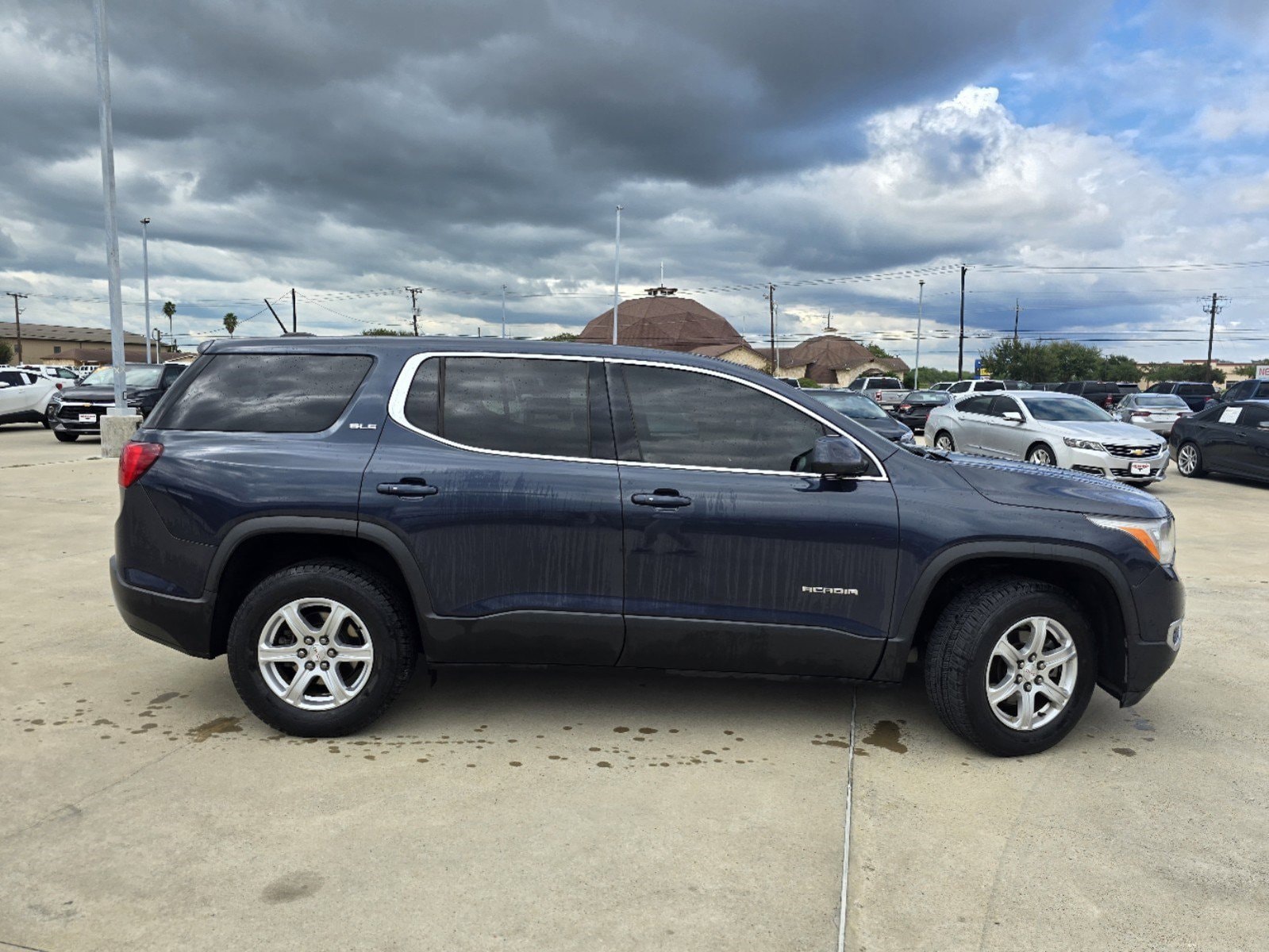 Used 2019 GMC Acadia SLE-1 with VIN 1GKKNKLA3KZ147670 for sale in Kingsville, TX