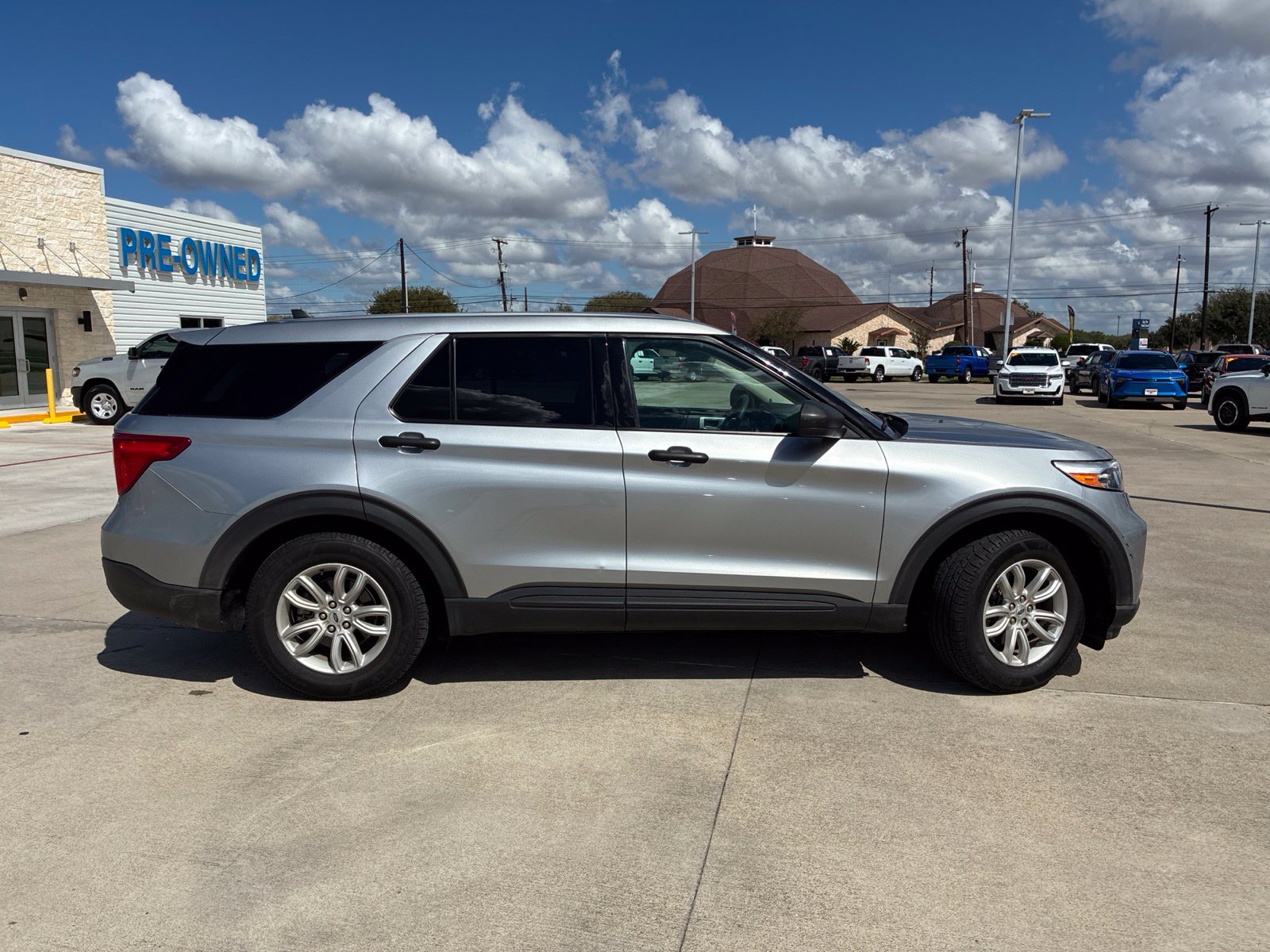 Used 2021 Ford Explorer Base with VIN 1FMSK7BH7MGA60879 for sale in Kingsville, TX