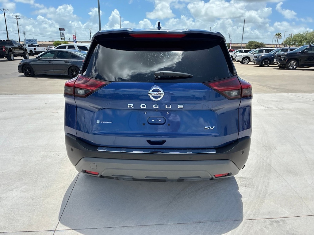 Used 2021 Nissan Rogue SV SUV