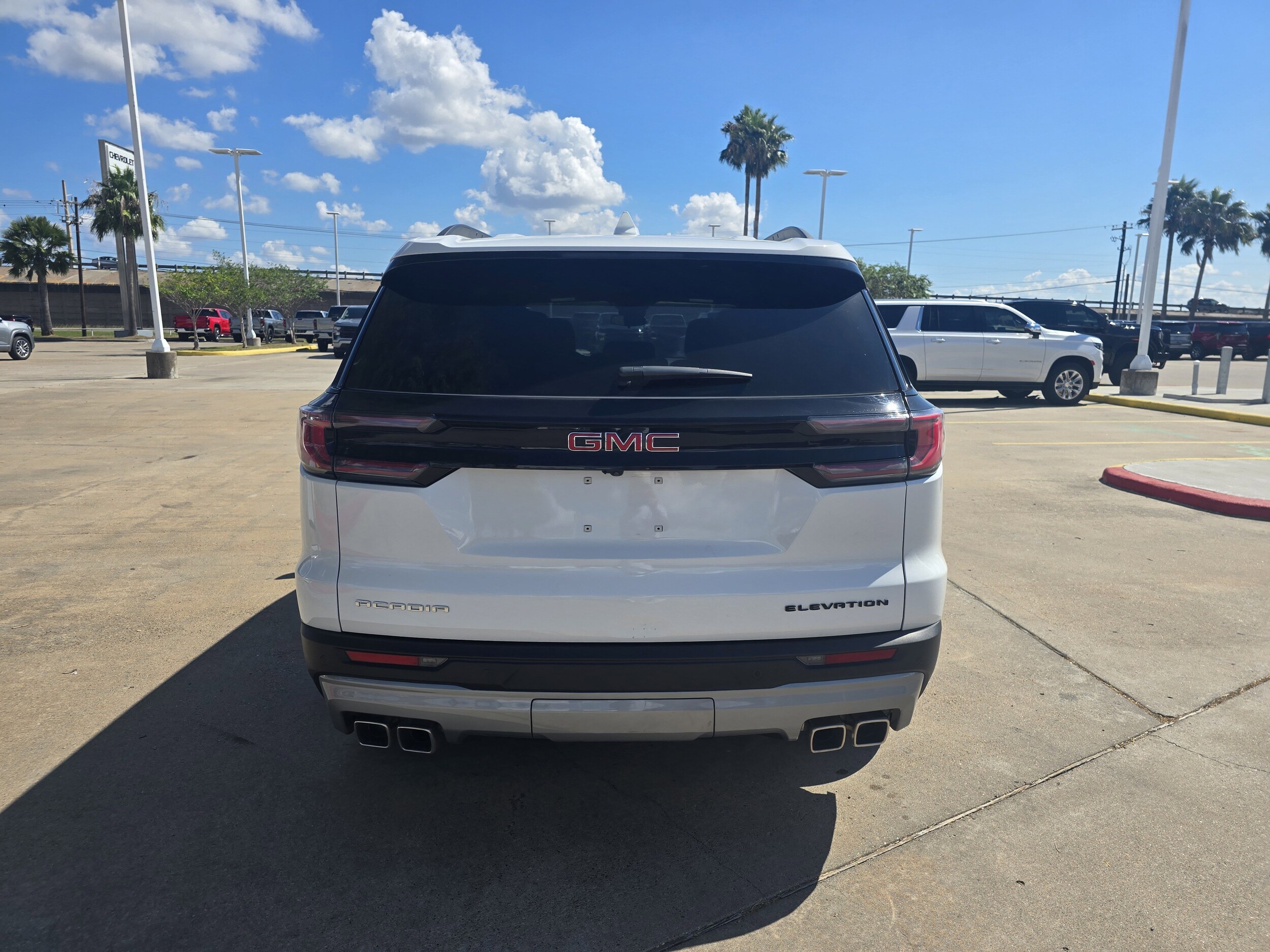 2025 Gmc Acadia Elevation photo 2