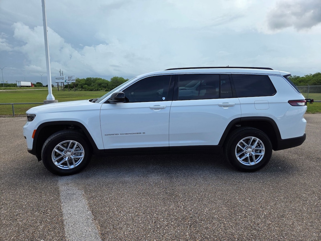 New 2026 Jeep Grand Cherokee L LAREDO 4X2 Sport Utility