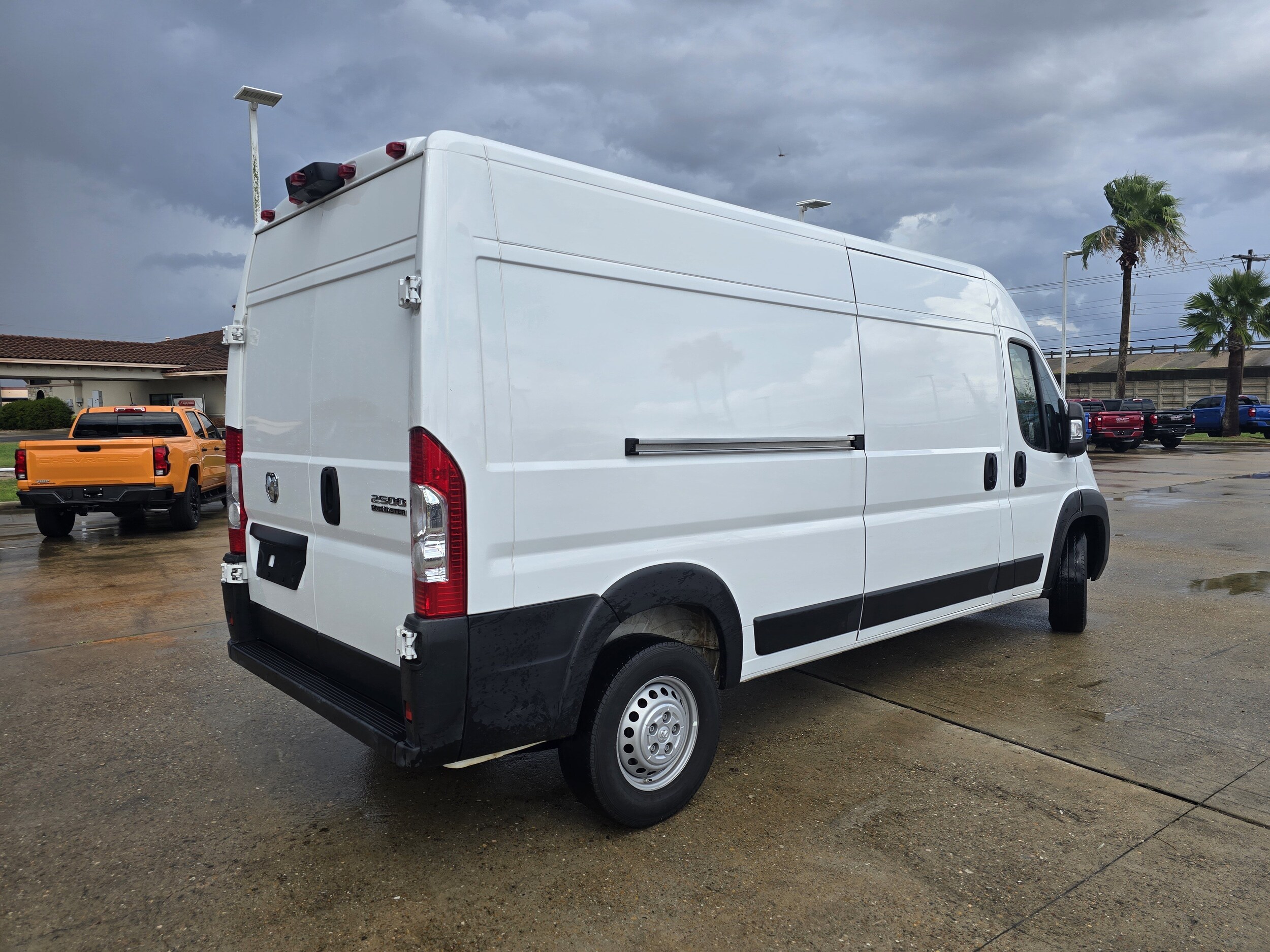 2025 Ram ProMaster 2500 photo 2