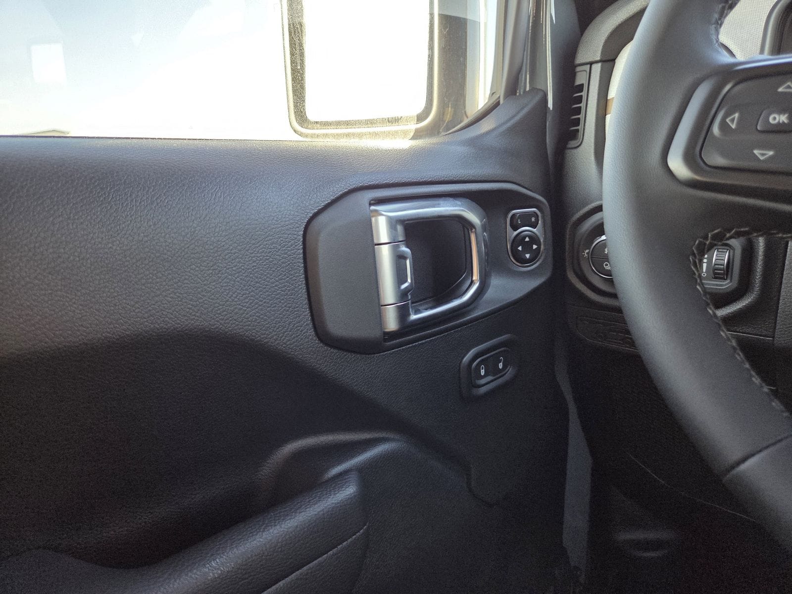 2025 Jeep Gladiator Sport S - Photo 38