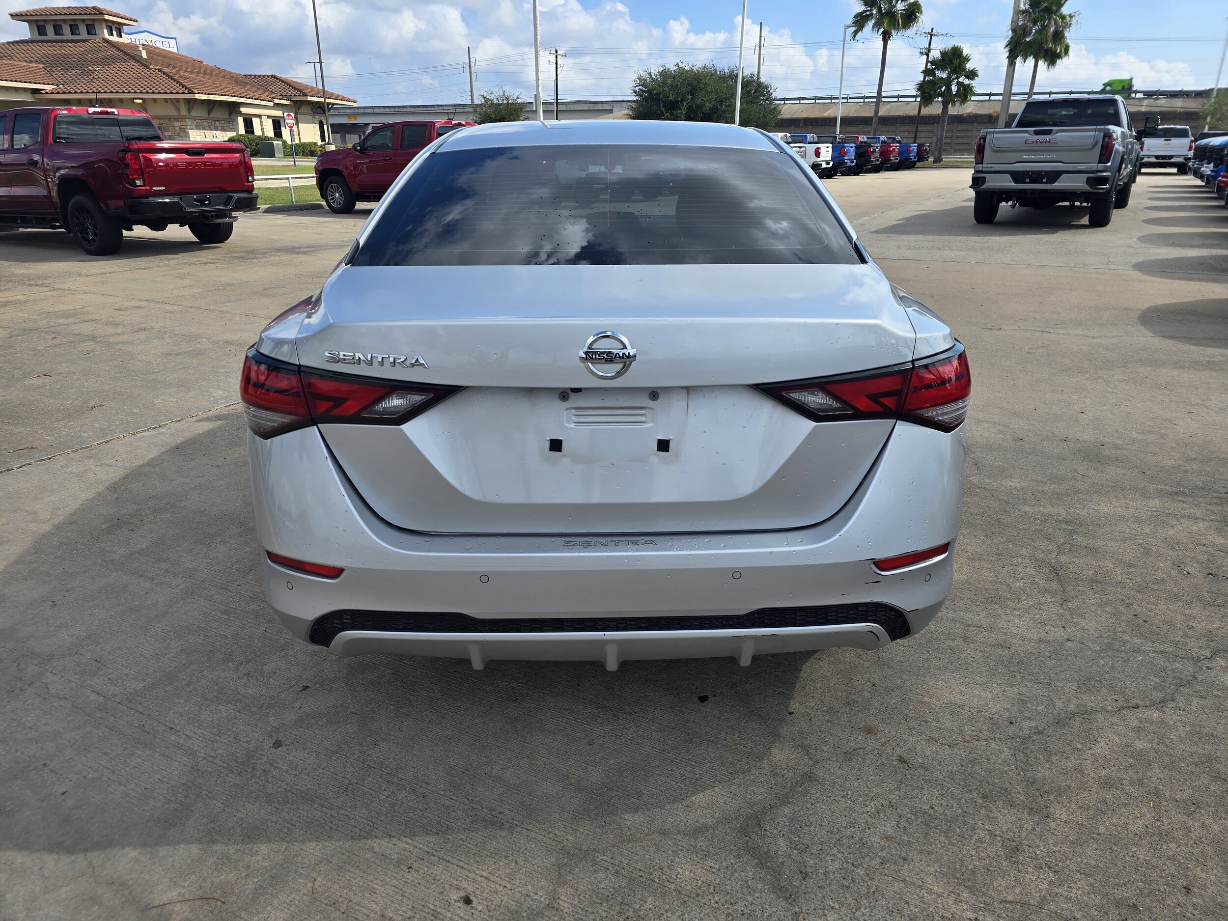 2021 Nissan Sentra S photo 2