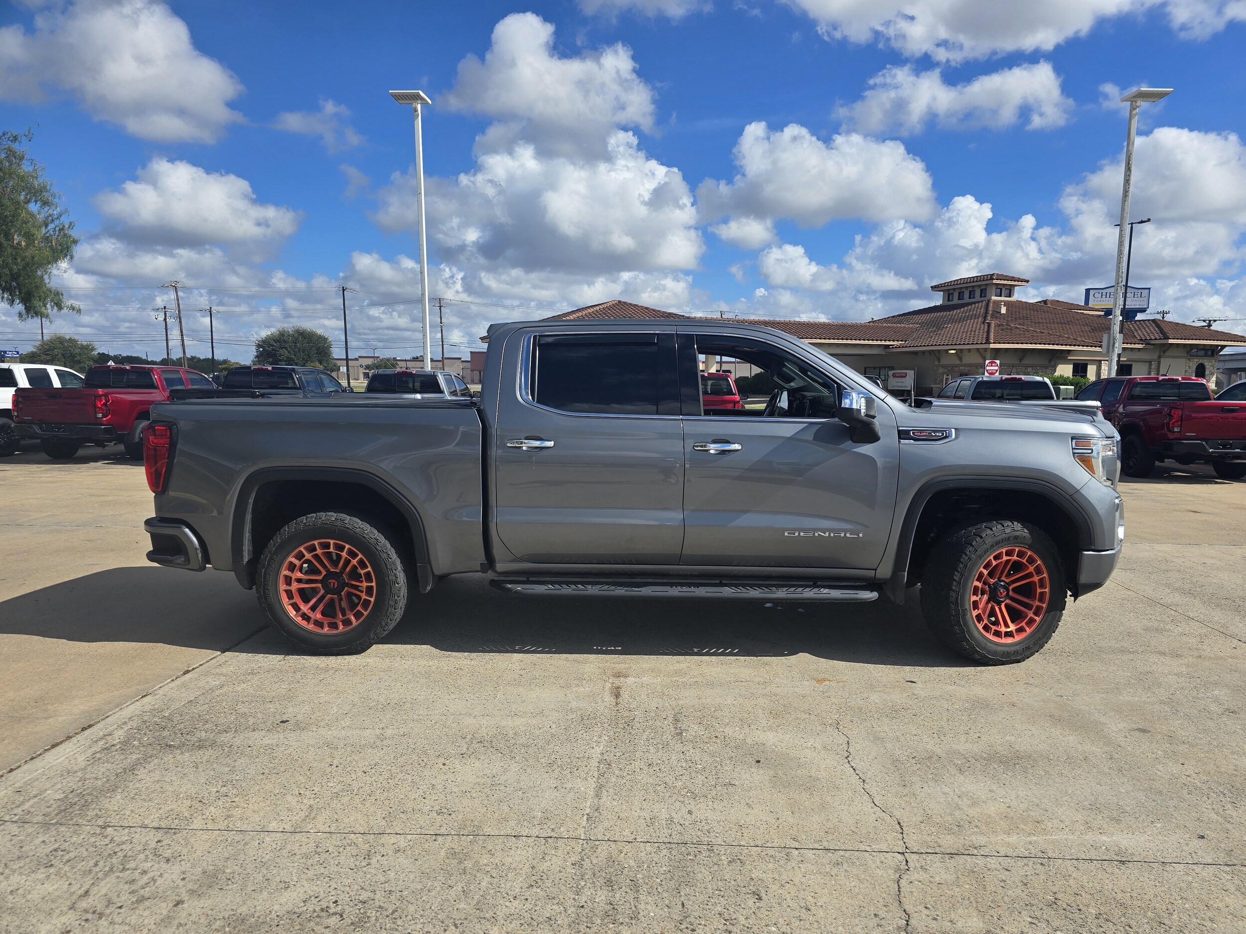 2021 Gmc Sierra 1500 Denali photo 2