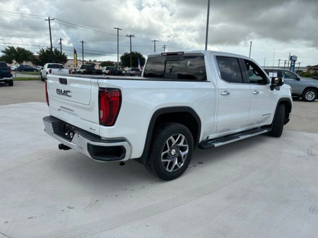Used 2022 GMC Sierra 1500 SLT Truck