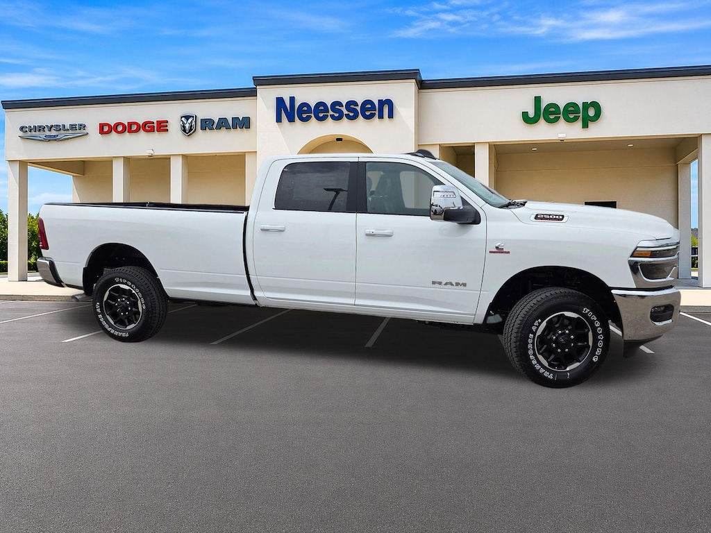 New 2026 Ram 2500 LARAMIE CREW CAB 4X4 8' BOX Pickup