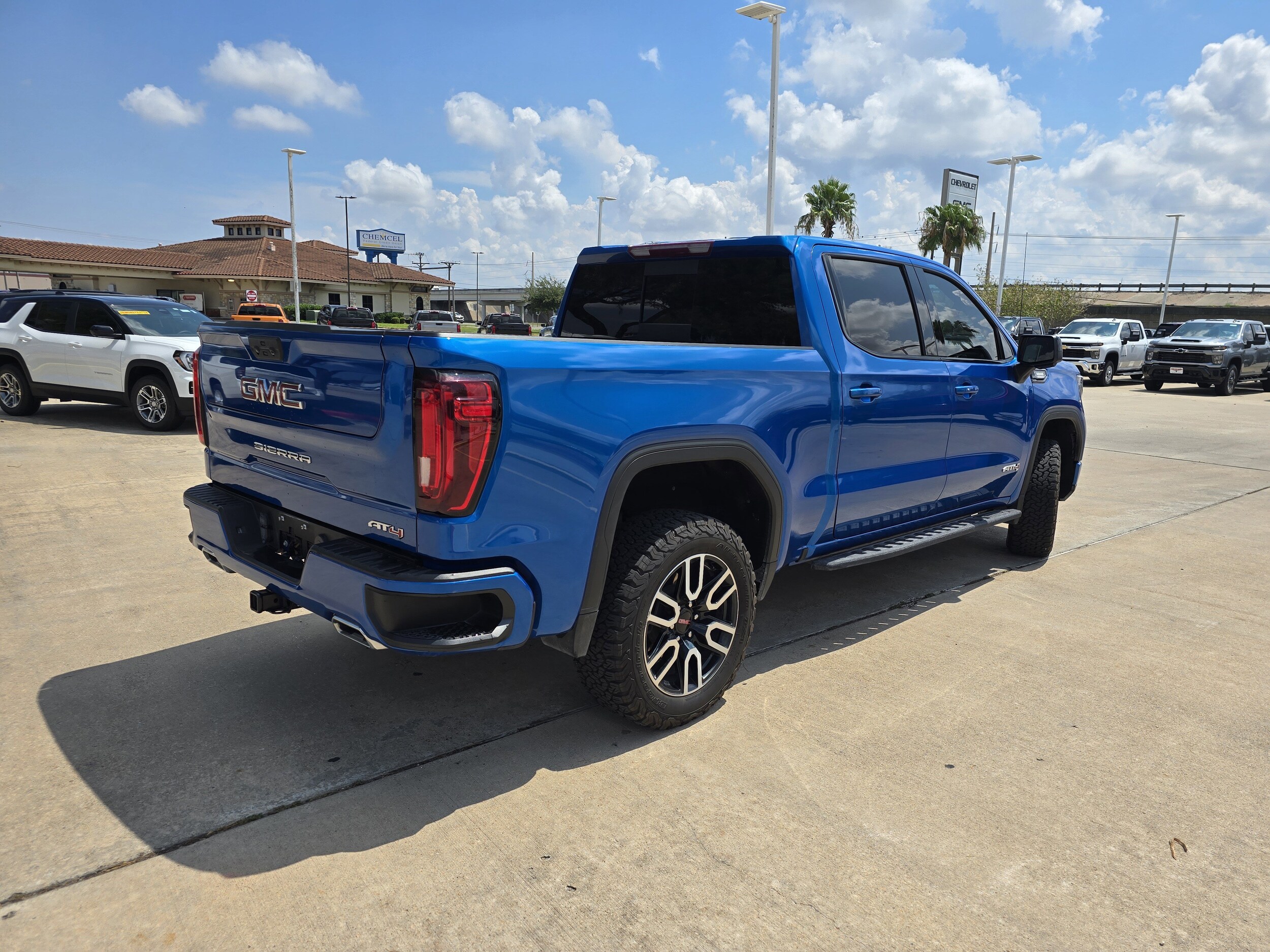 2022 Gmc Sierra 1500 AT4 photo 3