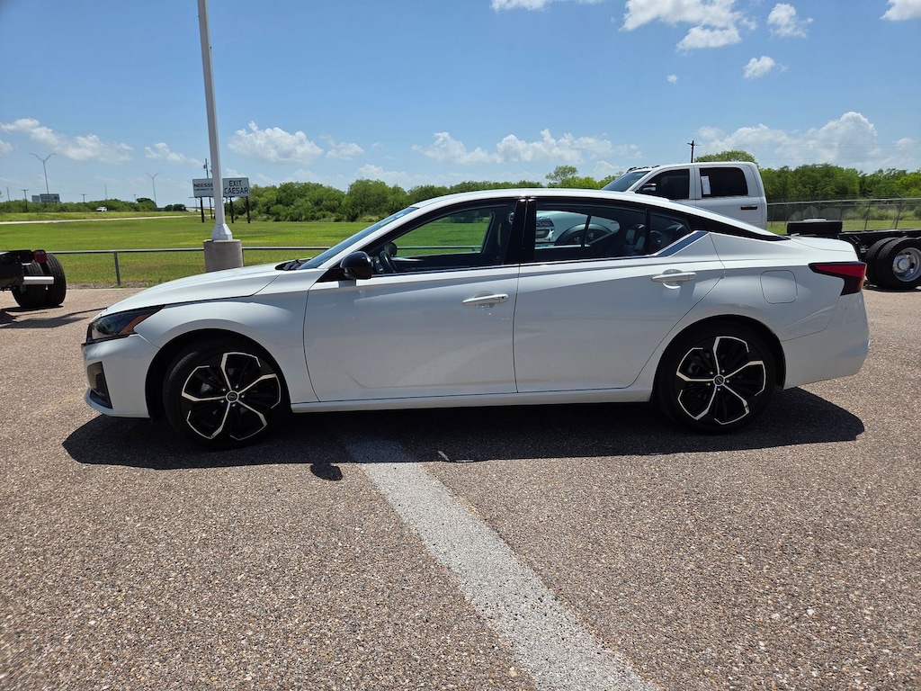 Used 2024 Nissan Altima 2.5 SR Sedan