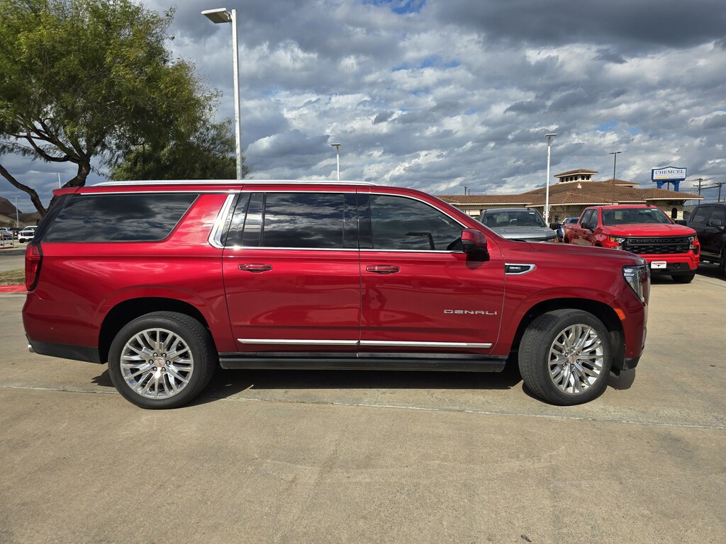 Used 2023 GMC Yukon XL Denali SUV