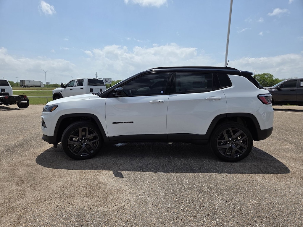 New 2026 Jeep Compass LIMITED ALTITUDE 4X4 Sport Utility