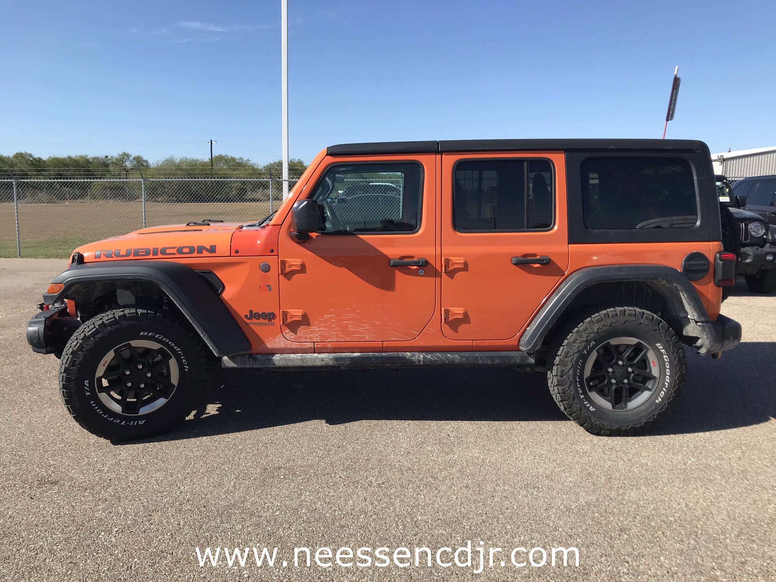 2018 Jeep Wrangler Unlimited Rubicon photo 2