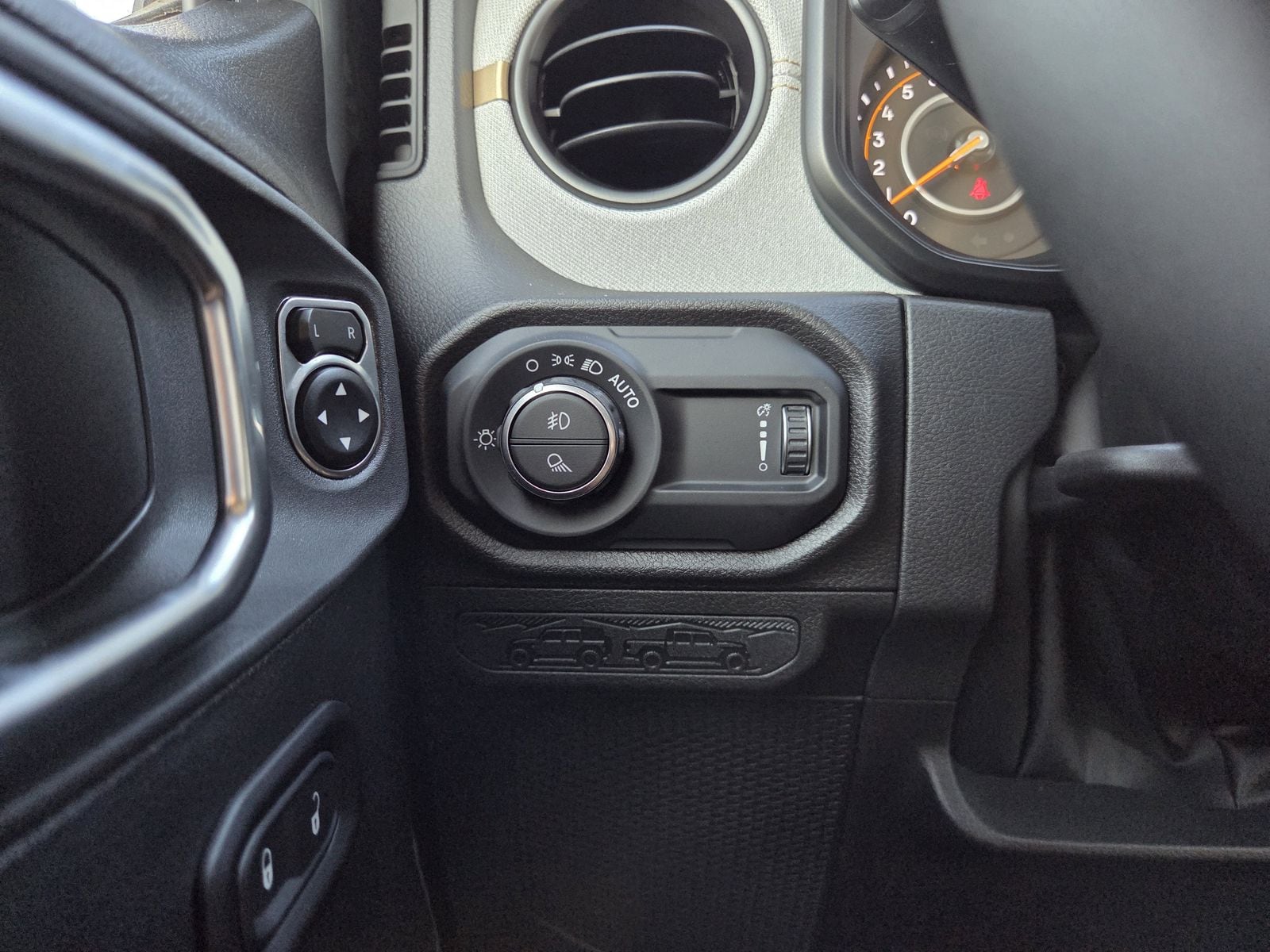 2025 Jeep Gladiator Sport S - Photo 37
