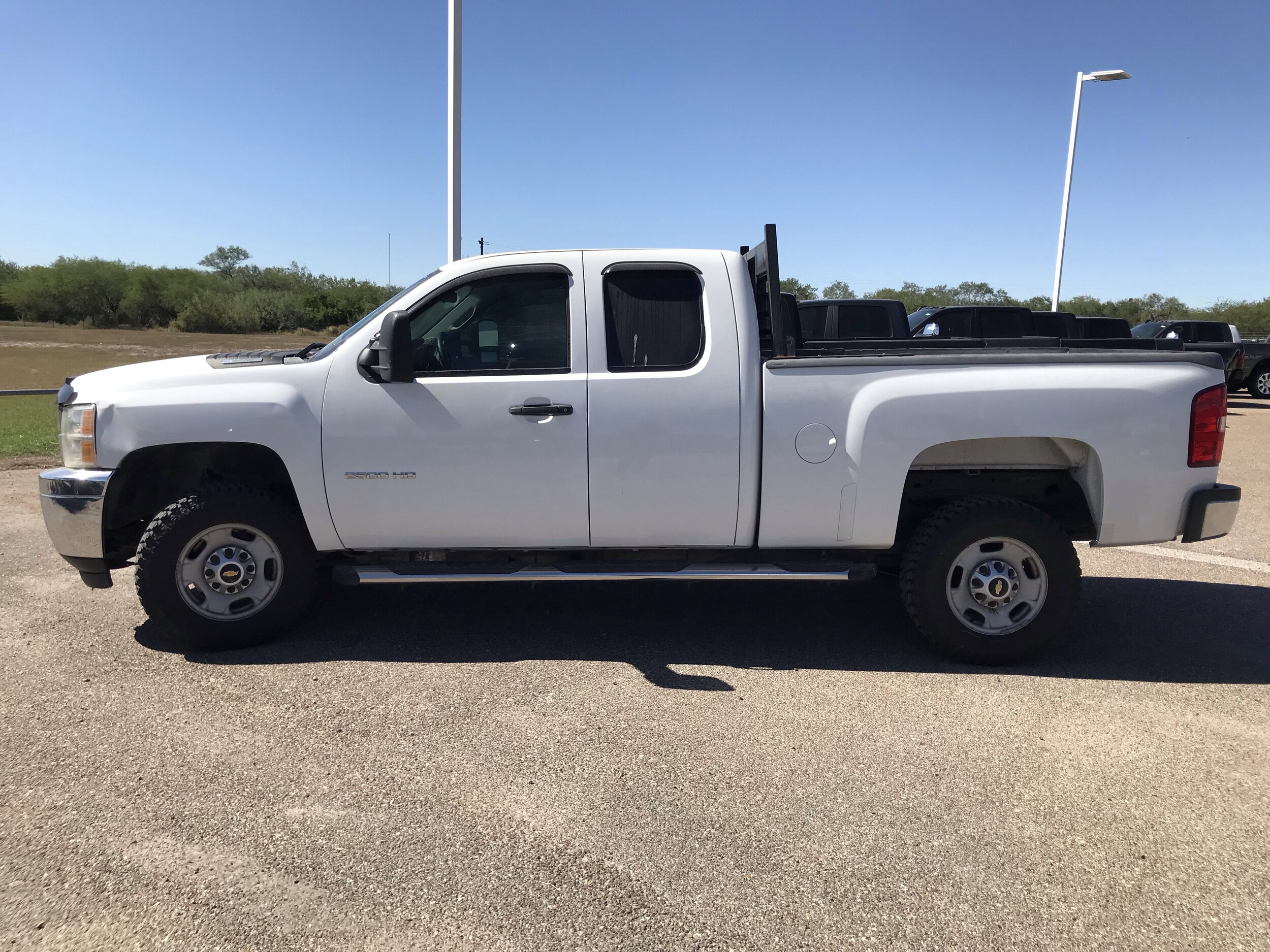 2013 Chevrolet Silverado 2500HD Work Truck photo 3