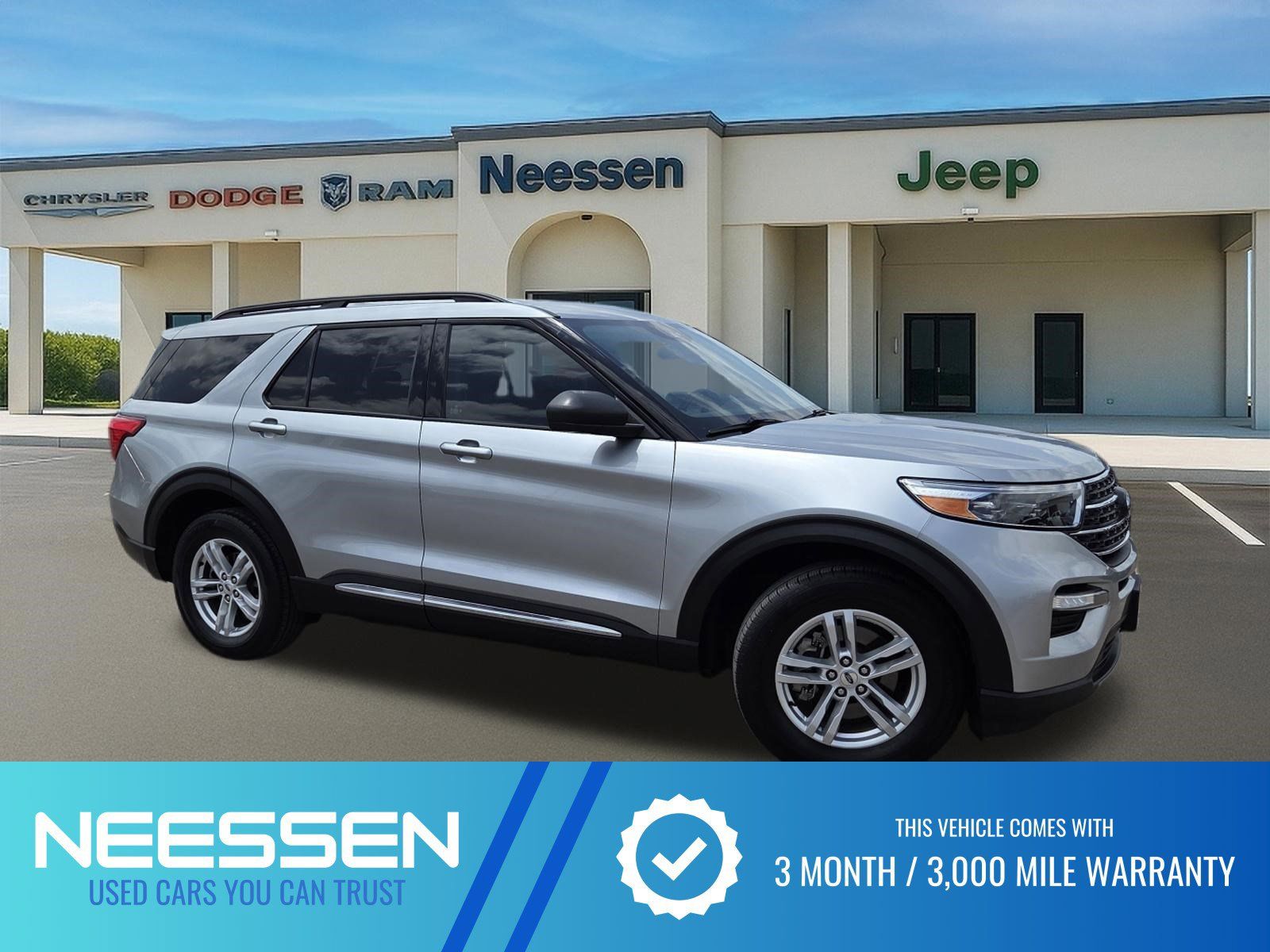 2023 Ford Explorer XLT 4WD's photo