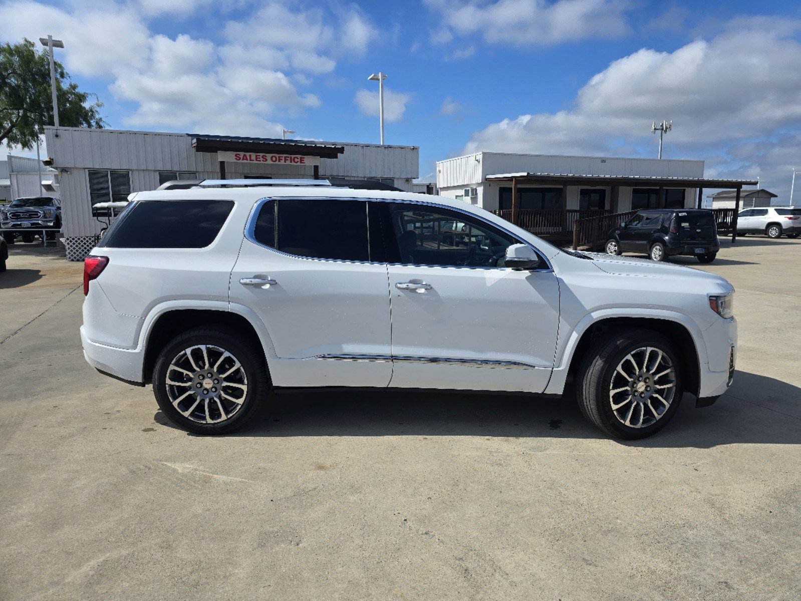 Used 2023 GMC Acadia Denali with VIN 1GKKNPLS5PZ230434 for sale in Kingsville, TX