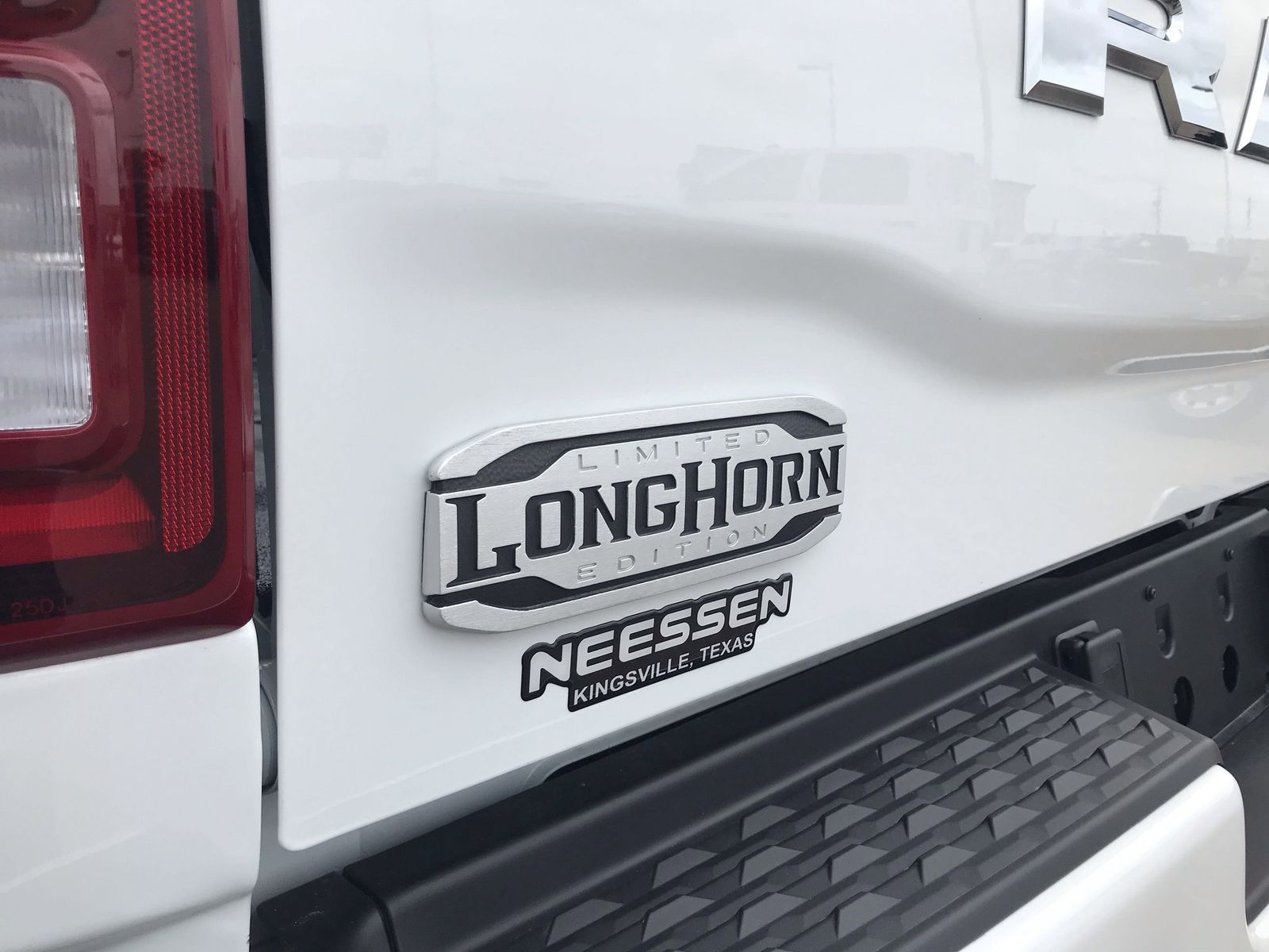 2025 RAM 2500 Limited - Photo 8