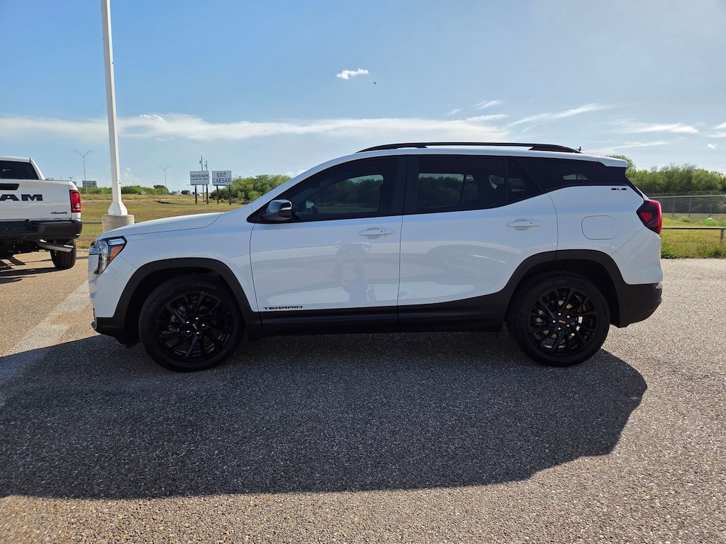 Used 2024 GMC Terrain SLE SUV