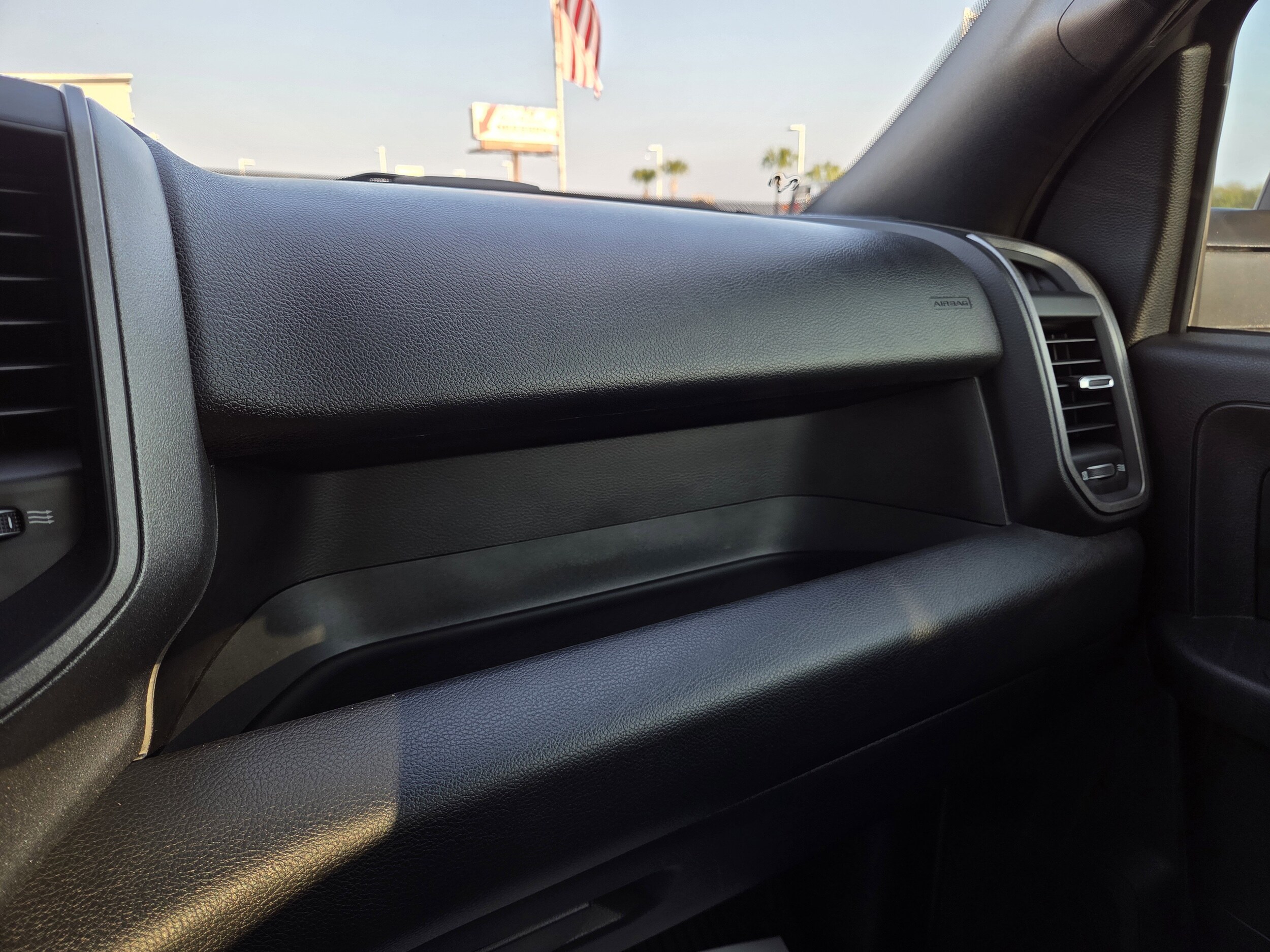 2025 RAM 2500 Tradesman - Photo 31