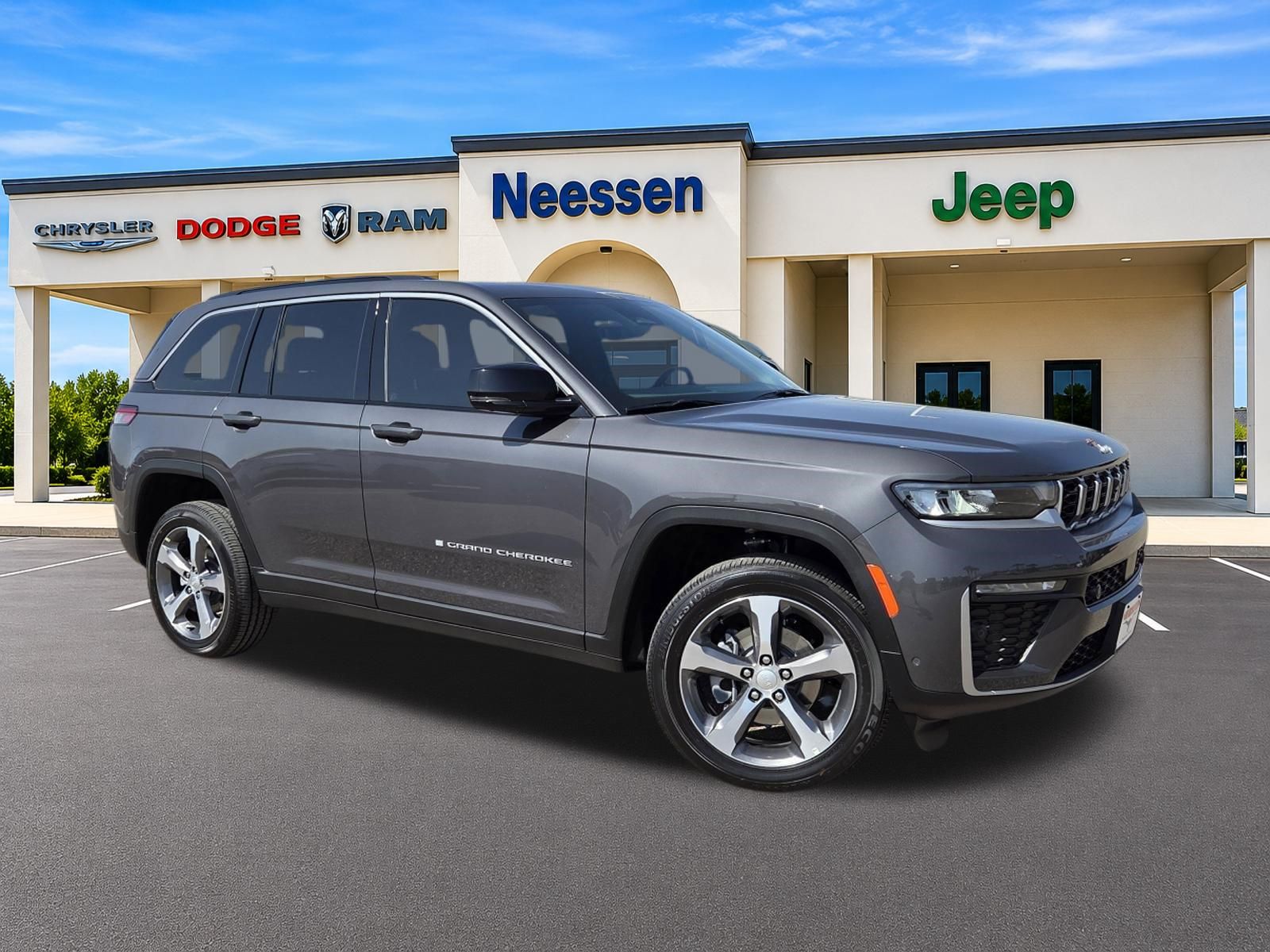 New 2026 Jeep Grand Cherokee LIMITED 4X2