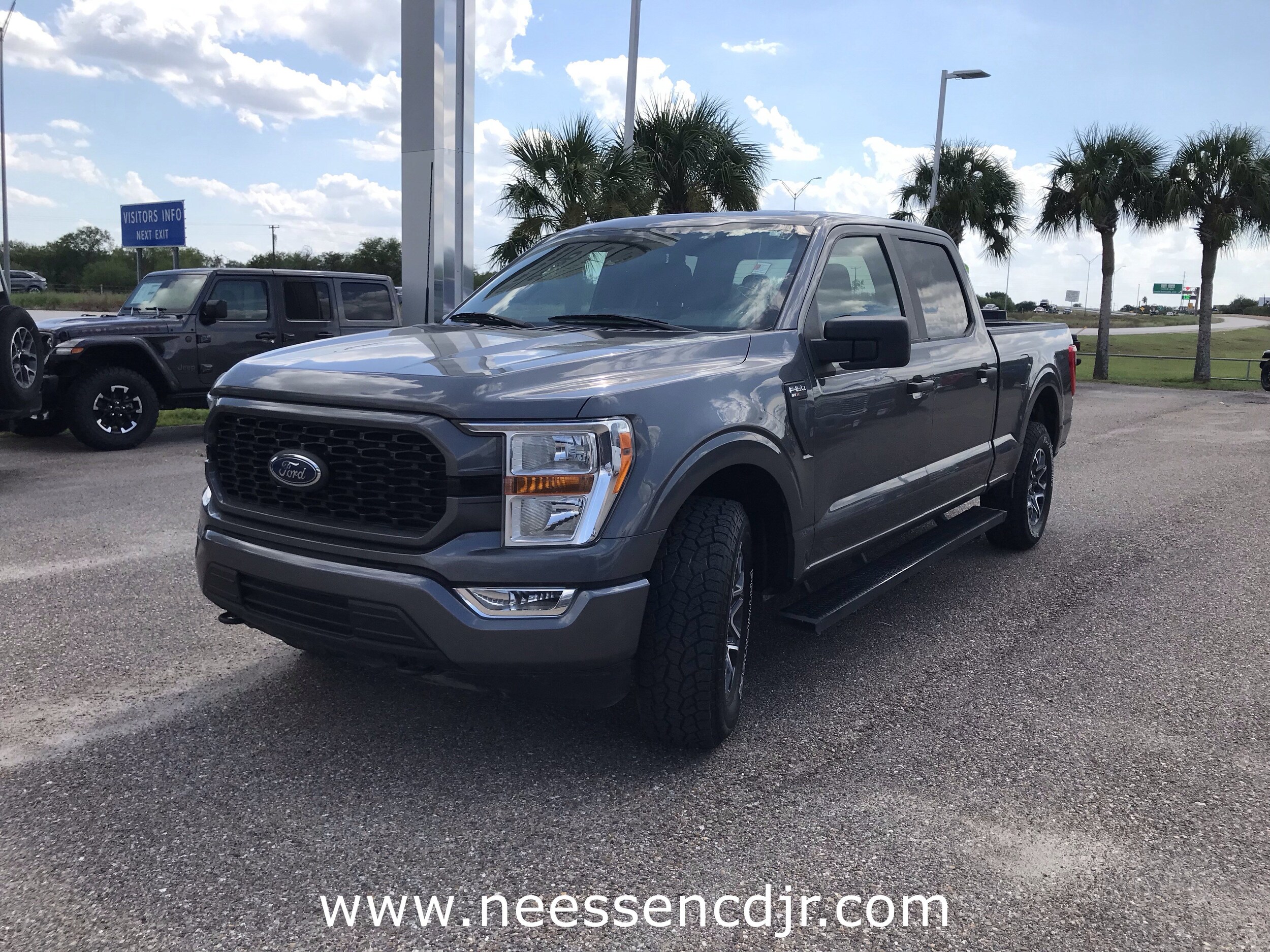 2021 Ford F-150 XL photo 3