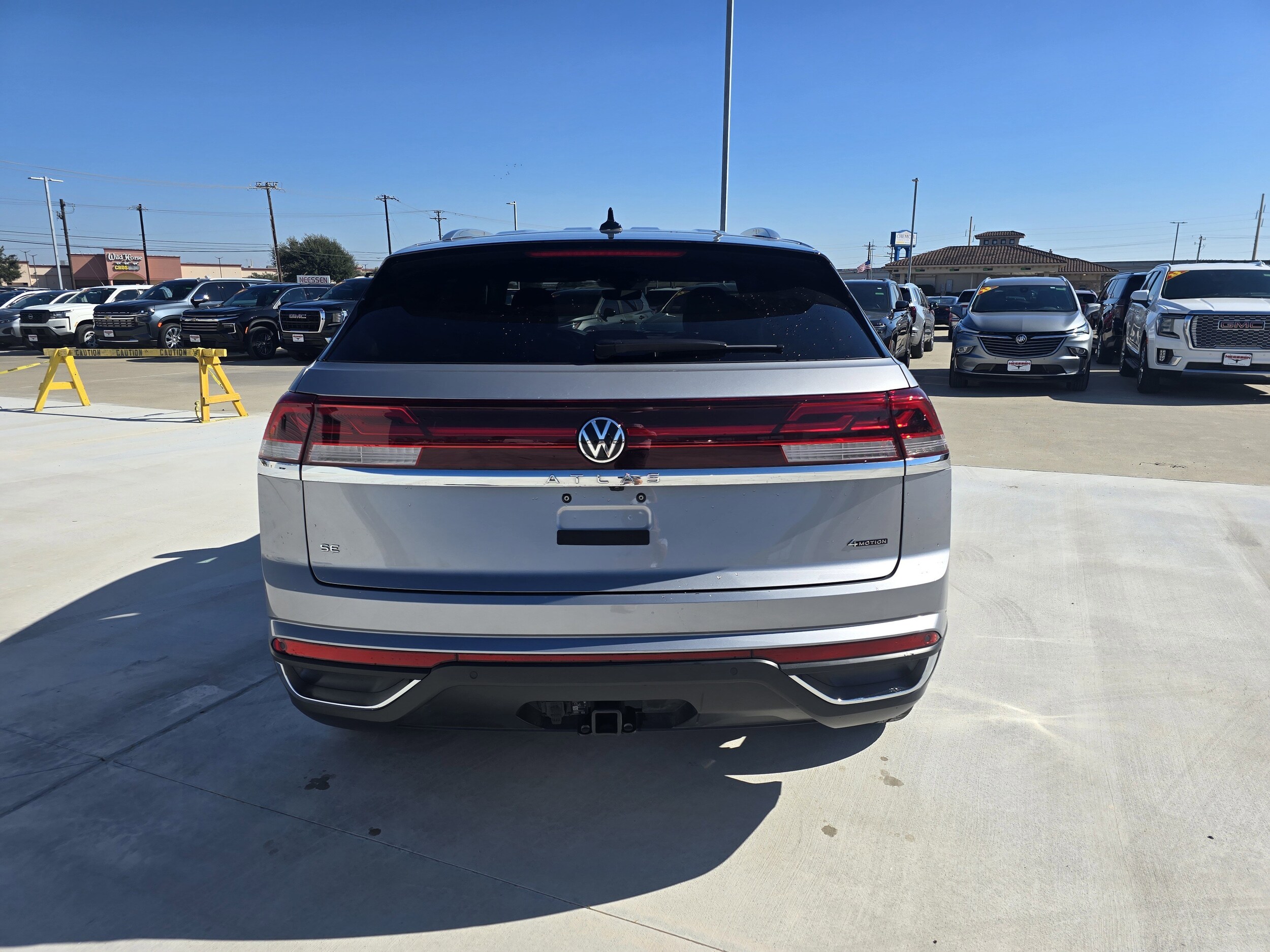 2025 Volkswagen Atlas Cross Sport SE Technology photo 4