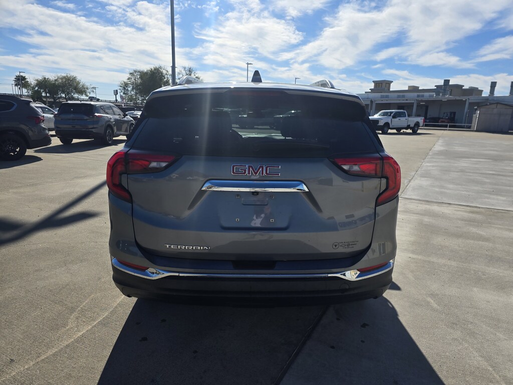 Used 2021 GMC Terrain SLT SUV