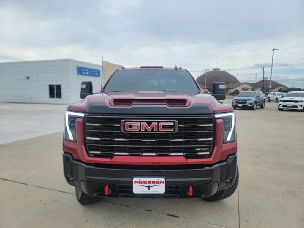 Used 2025 GMC Sierra 2500HD AT4X Truck