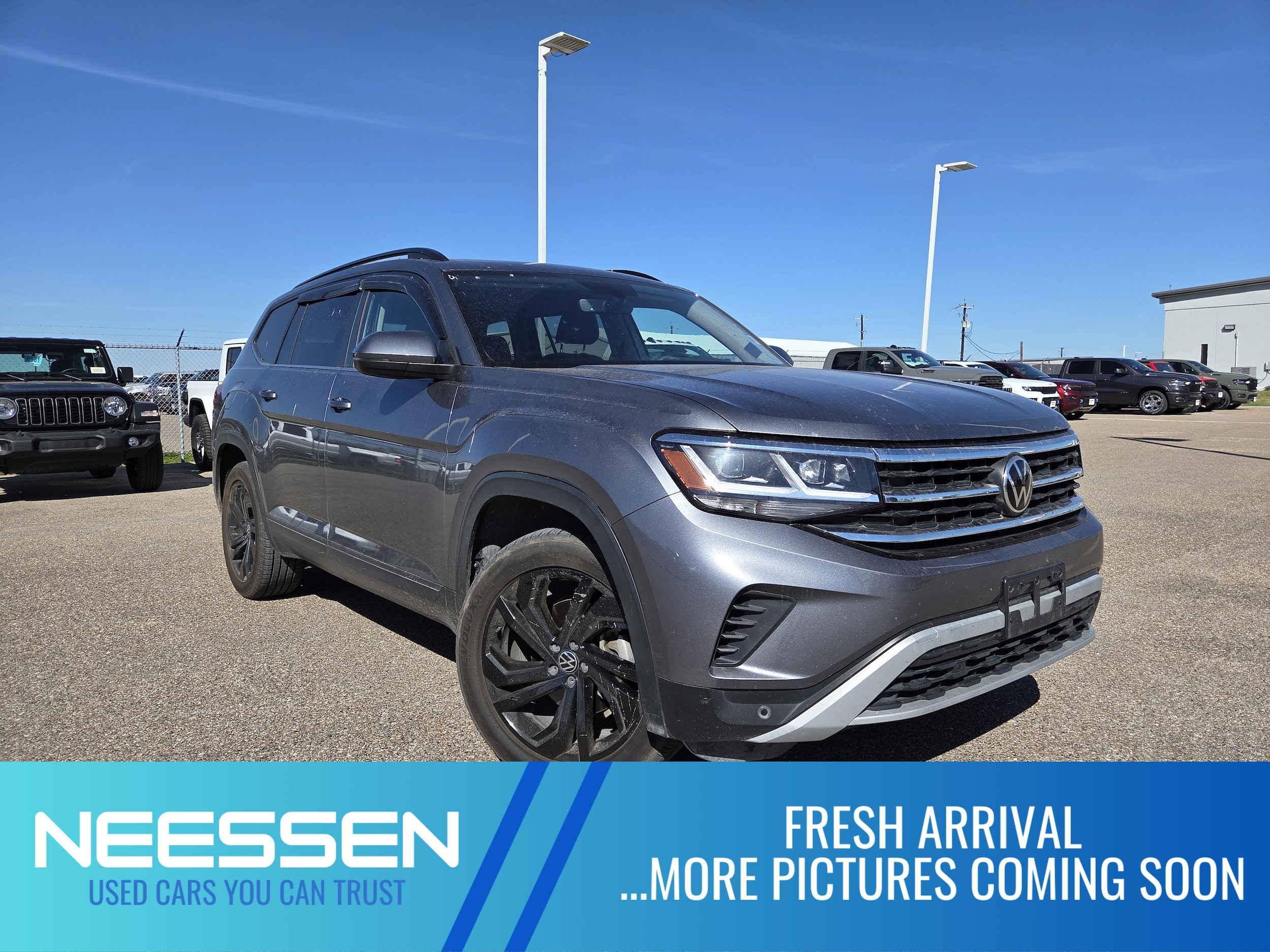 2022 Volkswagen Atlas SE w/Tech's photo