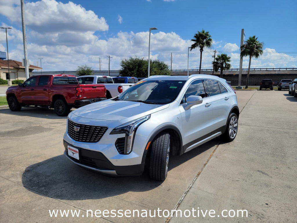 Used 2022 CADILLAC XT4 Premium Luxury SUV