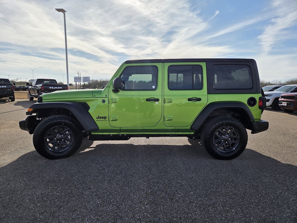 New 2026 Jeep Wrangler 4-DOOR SPORT S Sport Utility
