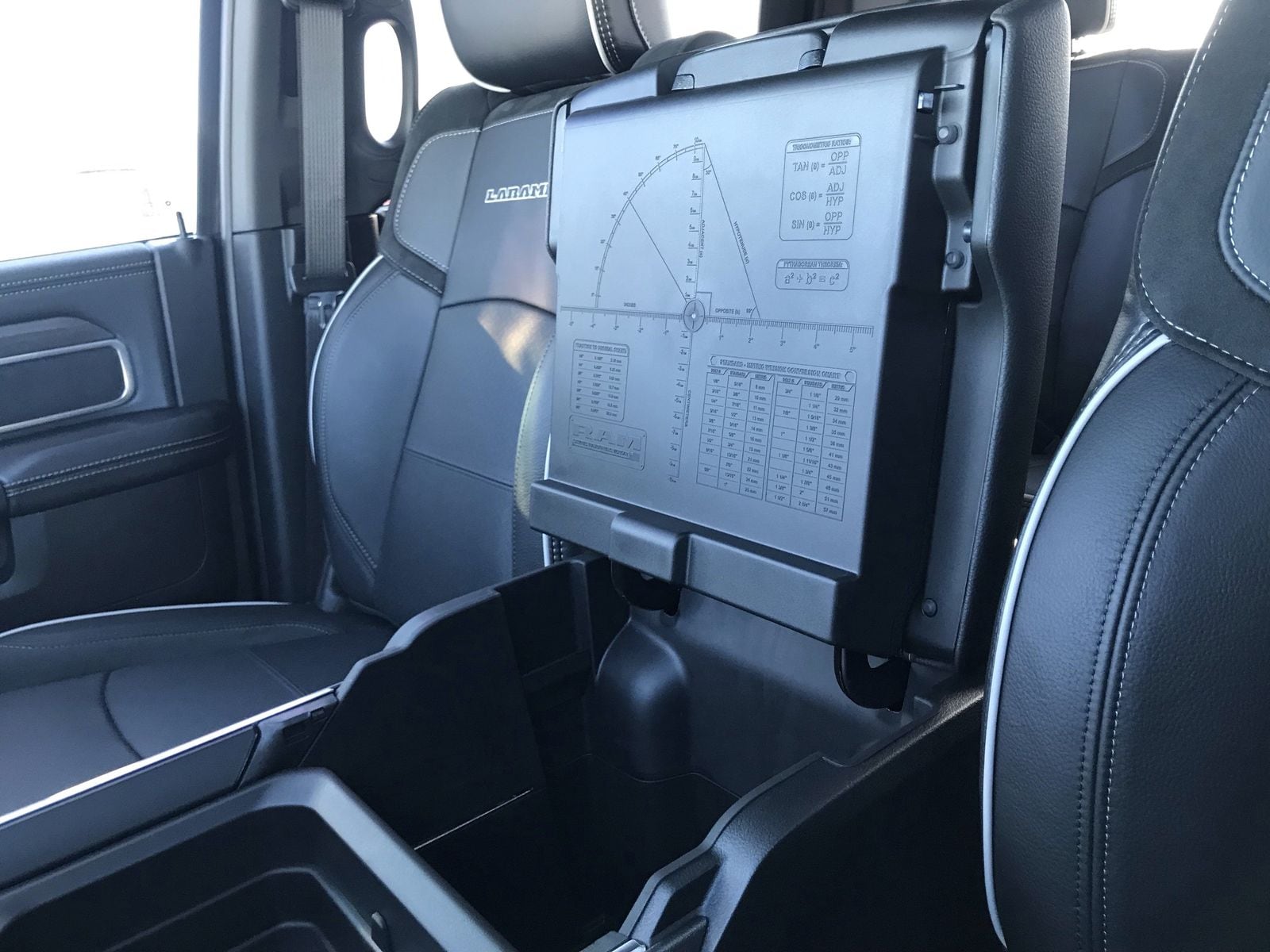 2025 RAM 2500 Laramie - Photo 28