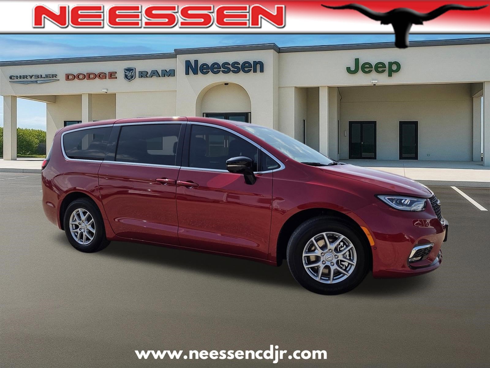 2026 Chrysler Pacifica Select's photo