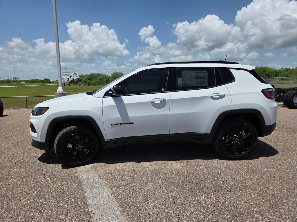 New 2026 Jeep Compass LATITUDE ALTITUDE 4X4 Sport Utility