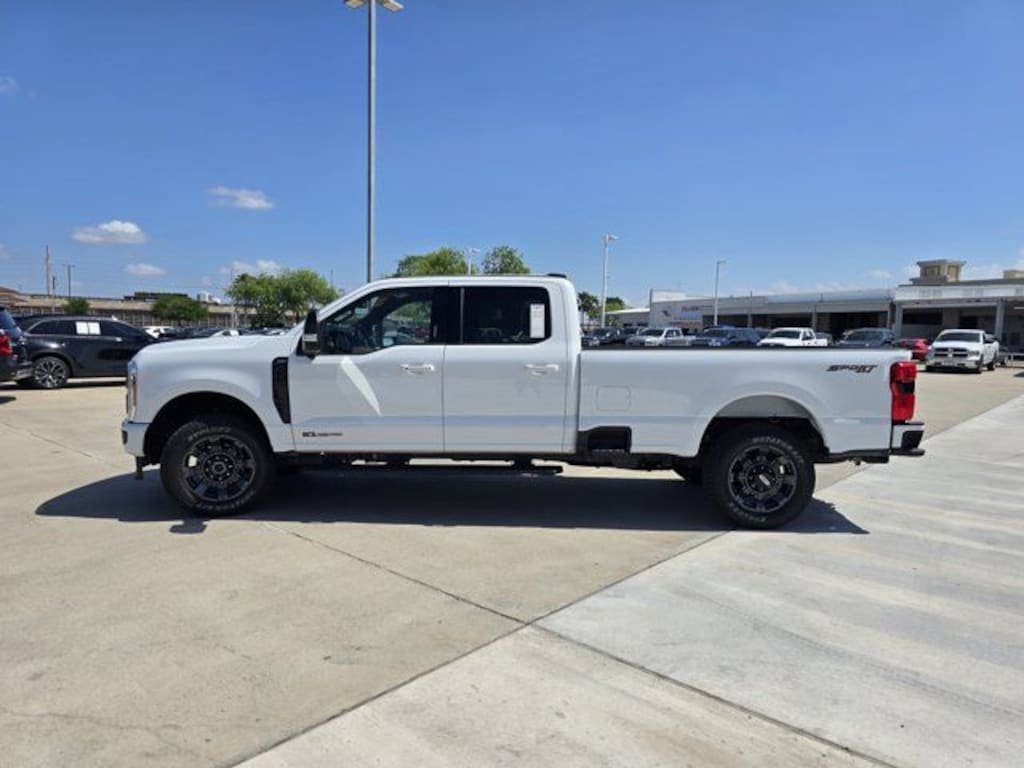 Used 2024 Ford F-350SD Lariat Truck