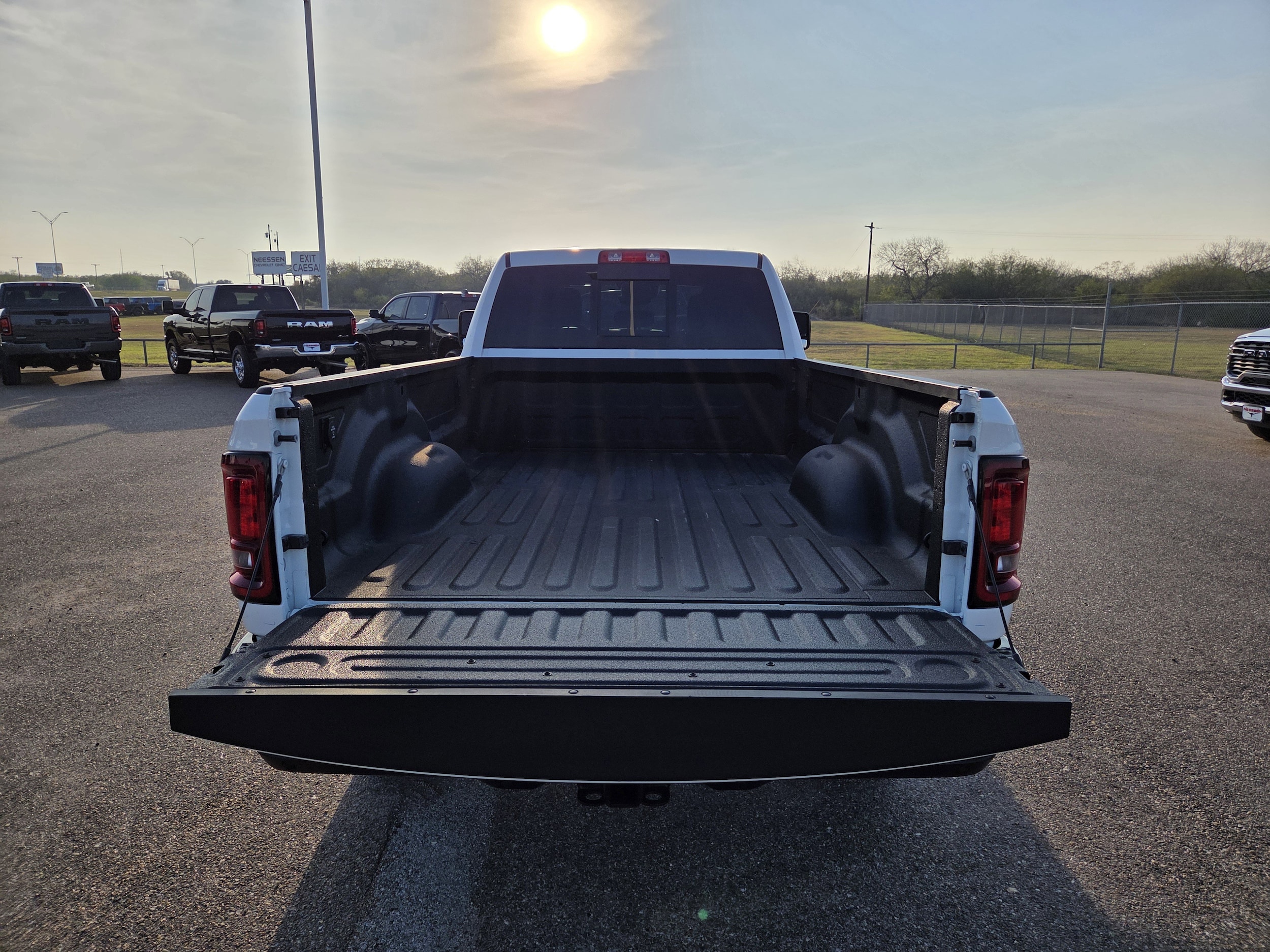 2025 RAM 2500 Tradesman - Photo 25