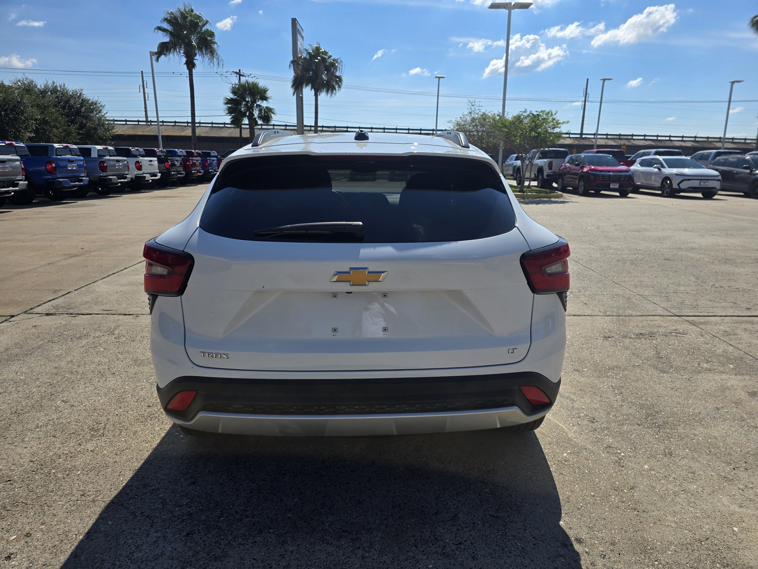 2024 Chevrolet Trax LT photo 3