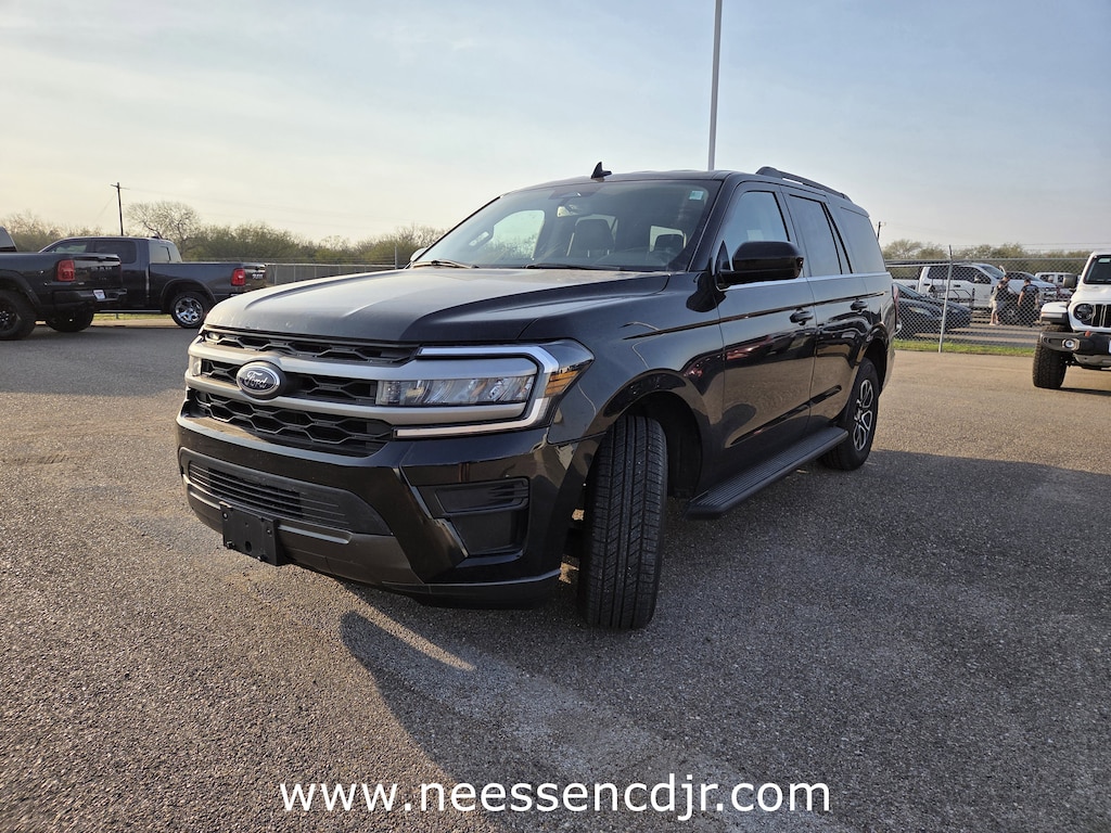 Used 2024 Ford Expedition XLT SUV