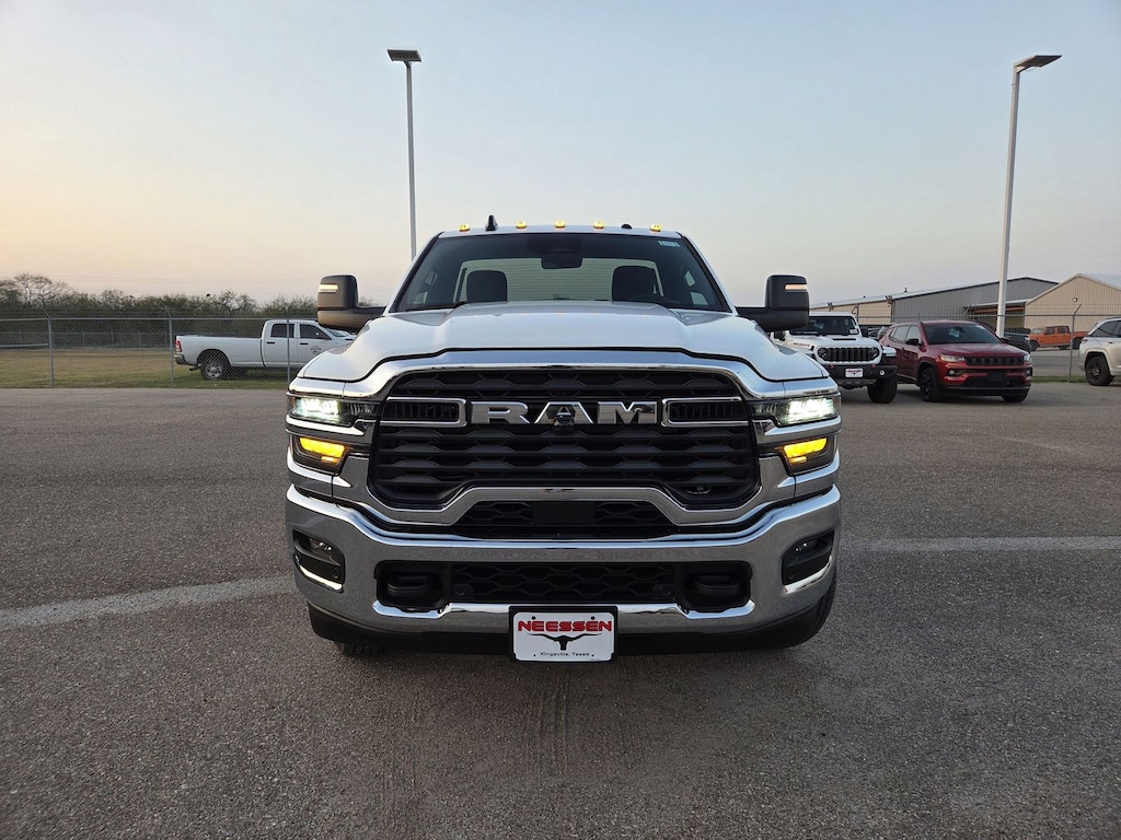 New 2026 Ram 3500 Chassis Cab TRADESMAN REGULAR 4X4 60' CA Pickup