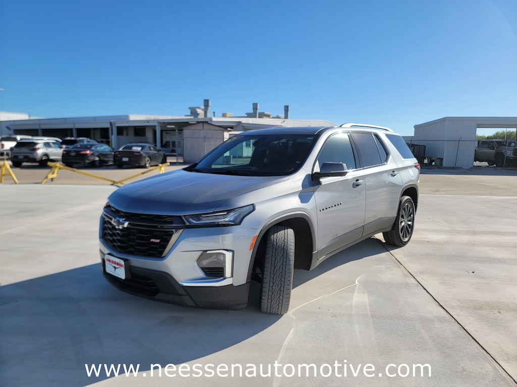 Used 2023 Chevrolet Traverse RS SUV